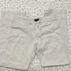 GAP Cream Straight Leg Pants for Timeless Elegance